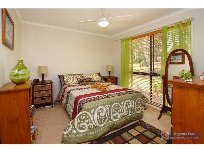 1 Peregrine Street, Park Ridge QLD 4125