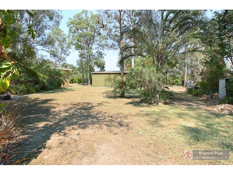 1 Peregrine Street, Park Ridge QLD 4125