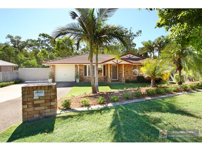 24 Solandra Cct, Regents Park QLD 4118