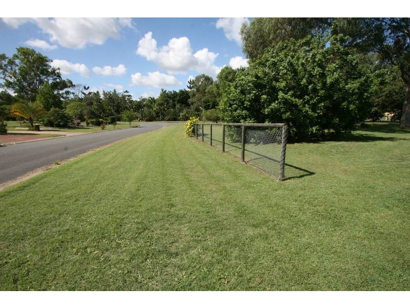 2 Vullers Drive, Greenbank QLD 4124