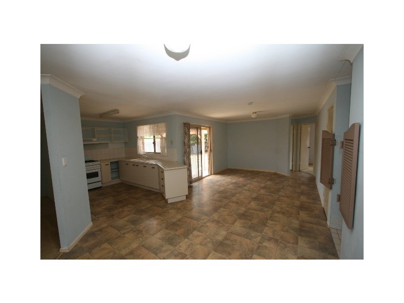 27 Cunningham Drive, Boronia Heights QLD 4124