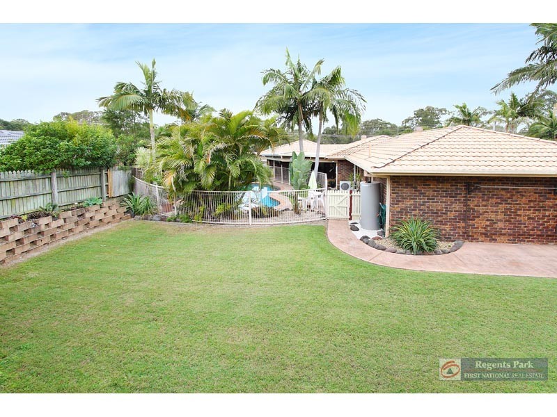 31 Colisa Cr, Regents Park QLD 4118