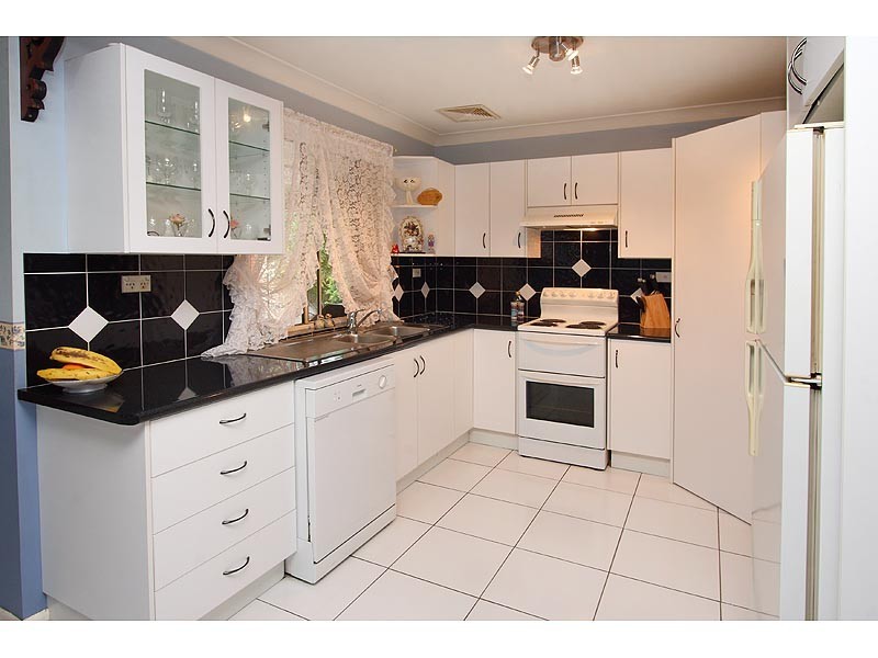 10 Network Drive, Boronia Heights QLD 4124