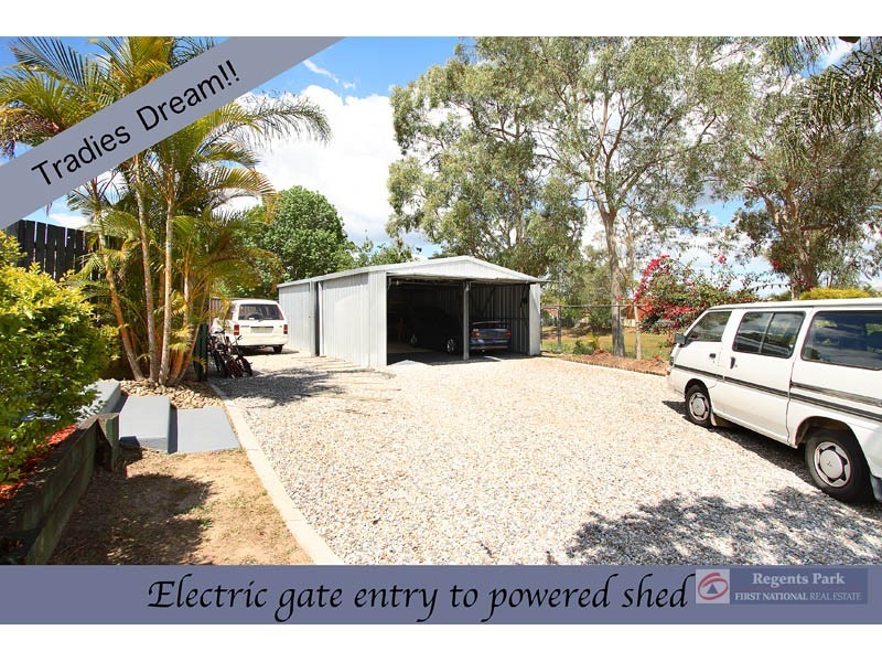 104 Parkroyal Cr, Regents Park QLD 4118