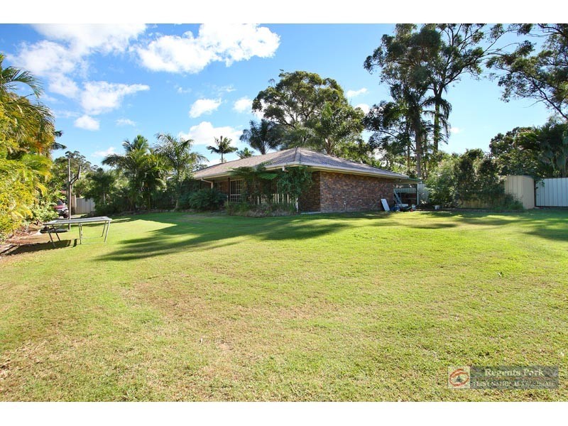 26 Matson Ave, Regents Park QLD 4118
