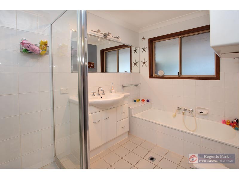 26 Matson Ave, Regents Park QLD 4118