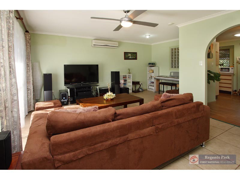 10 Coyle Street, Browns Plains QLD 4118