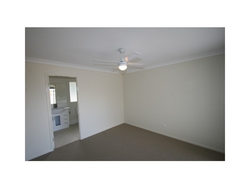 140 Middle Road, Boronia Heights QLD 4124