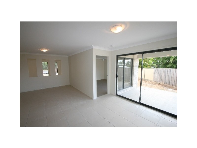 140 Middle Road, Boronia Heights QLD 4124
