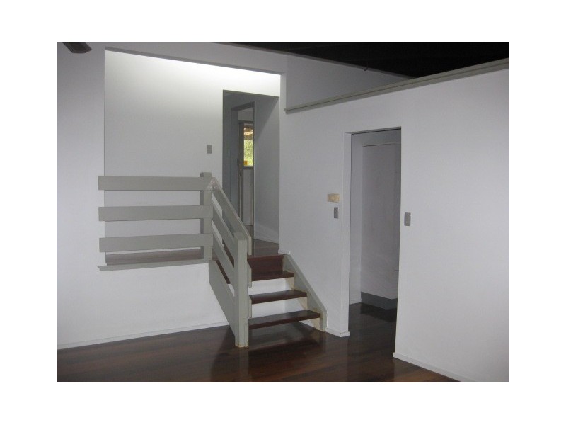 7 Castile Cres, Edens Landing QLD 4207