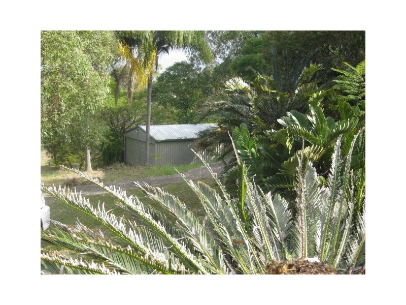 7 Castile Cres, Edens Landing QLD 4207