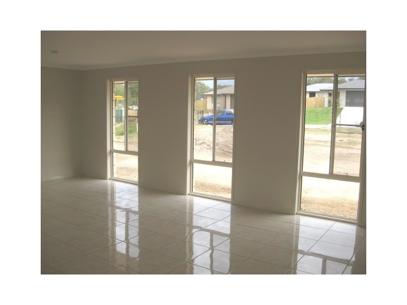 4 Barcombe Street, Marsden QLD 4132