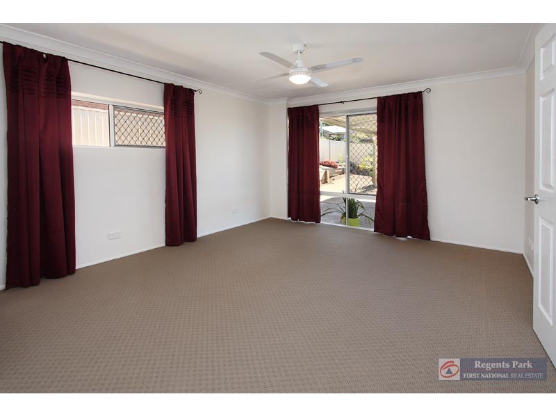 2 Iberis Ct, Regents Park QLD 4118
