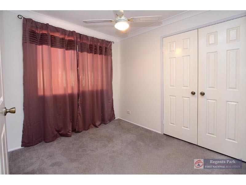 2 Iberis Ct, Regents Park QLD 4118
