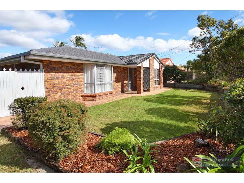 12 Virosa Ct, Regents Park QLD 4118