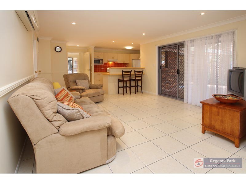 12 Virosa Ct, Regents Park QLD 4118