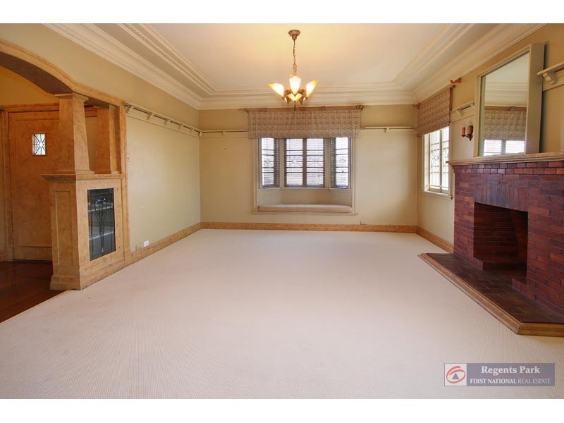 1024 Logan Road, Holland Park West QLD 4121