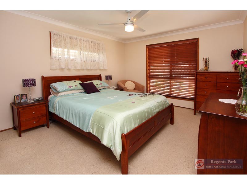 3 Colisa Crescent, Regents Park QLD 4118