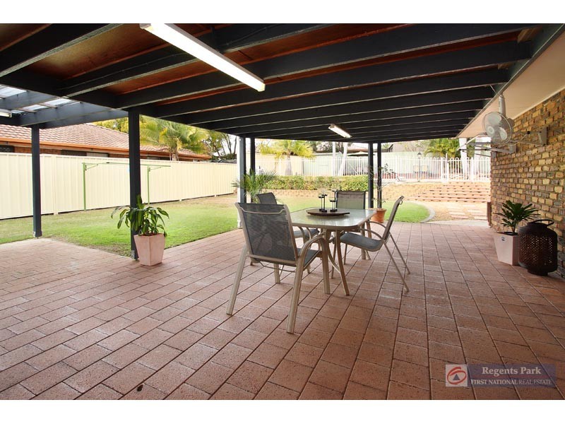 3 Colisa Crescent, Regents Park QLD 4118