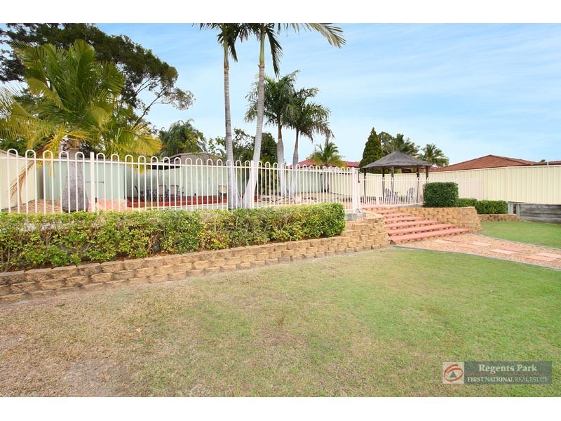3 Colisa Crescent, Regents Park QLD 4118