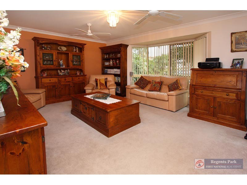 38 Cianthus Street, Regents Park QLD 4118