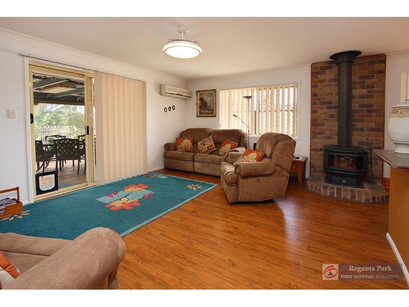 38 Cianthus Street, Regents Park QLD 4118