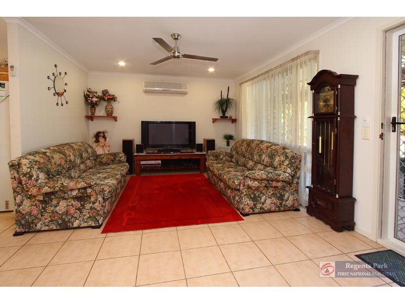 5 Michelle Court, Boronia Heights QLD 4124
