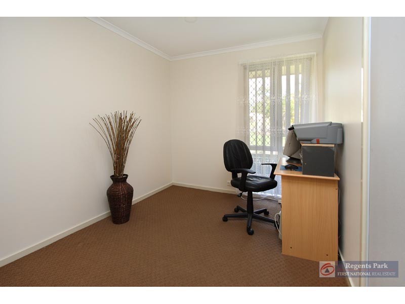 5 Michelle Court, Boronia Heights QLD 4124