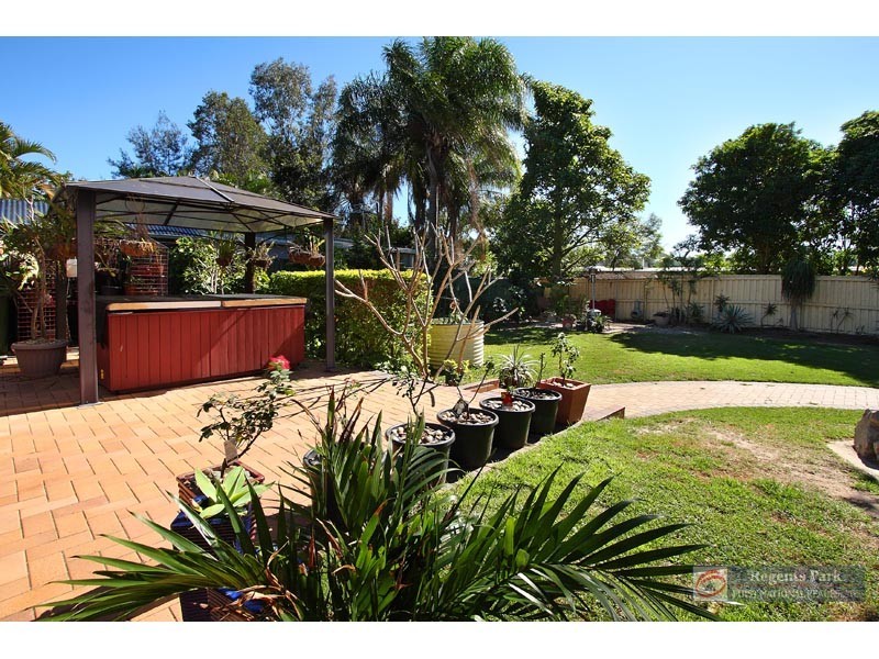22 Estramina Road, Regents Park QLD 4118