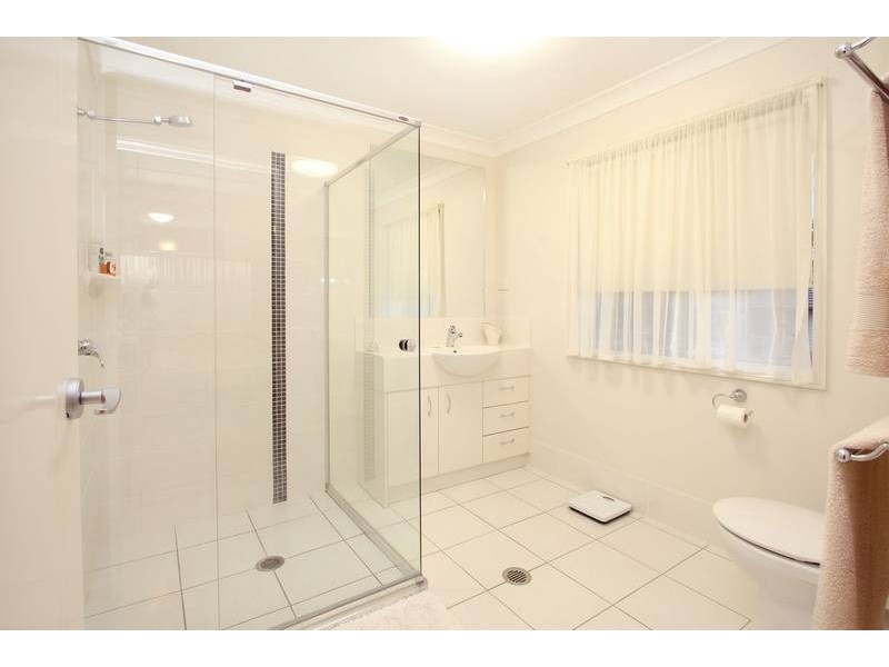 39 Hallow Crescent, Augustine Heights QLD 4300