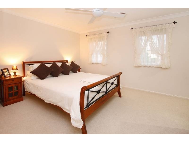 39 Hallow Crescent, Augustine Heights QLD 4300