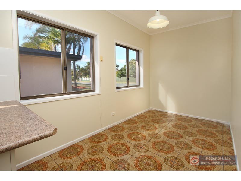 25 Bywater St, Hillcrest QLD 4118