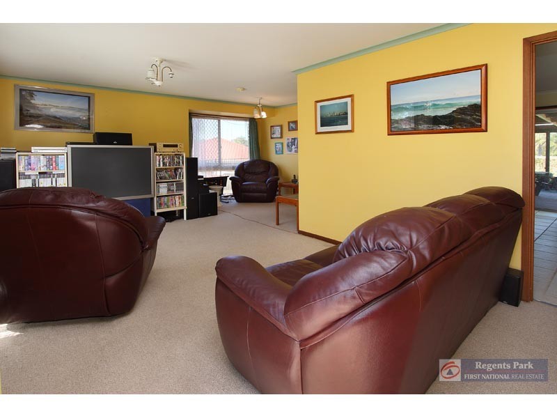 39 Algol St,, Regents Park QLD 4118