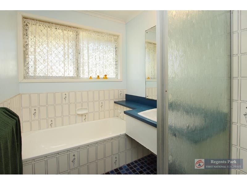 39 Algol St,, Regents Park QLD 4118