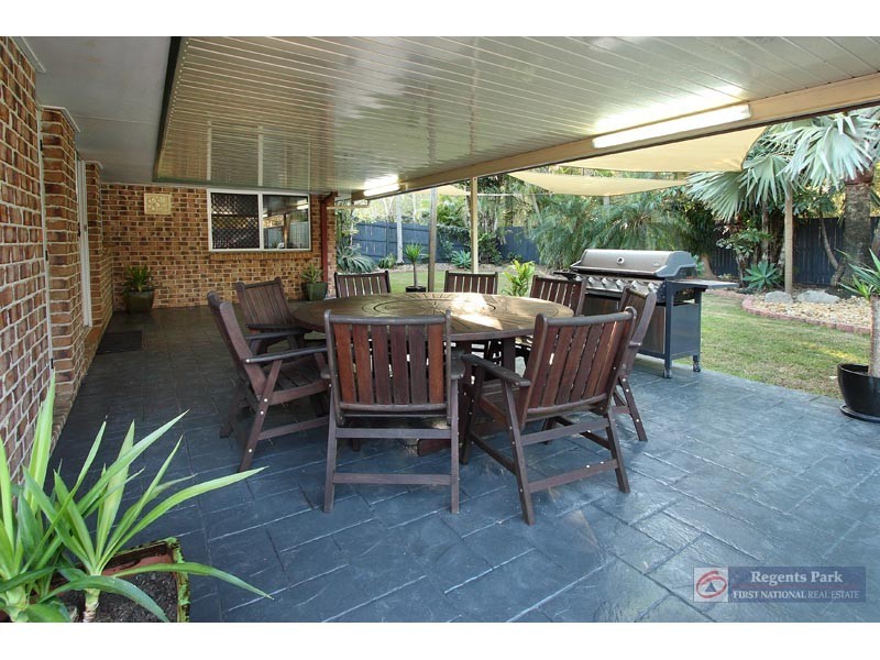 Regents Park QLD 4118