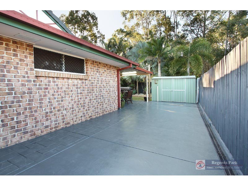 Regents Park QLD 4118