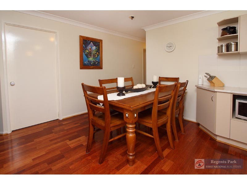 16 Thistle Street, Regents Park QLD 4118