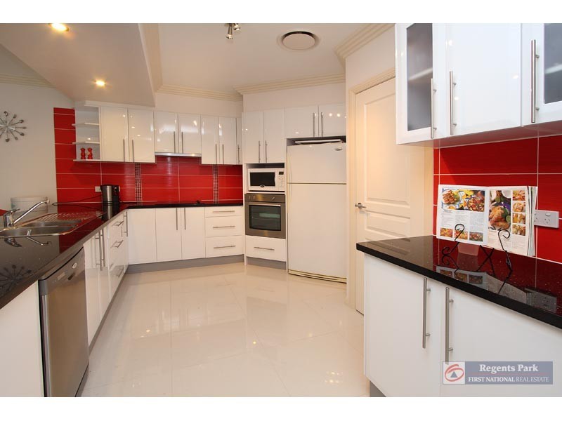 21 Marigold Avenue, Regents Park QLD 4118