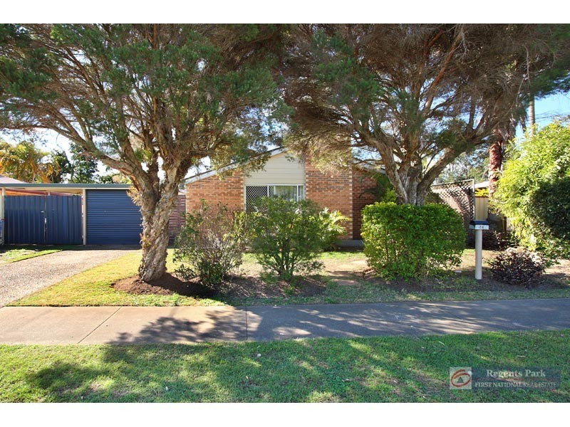 24 Estramina Road, Regents Park QLD 4118