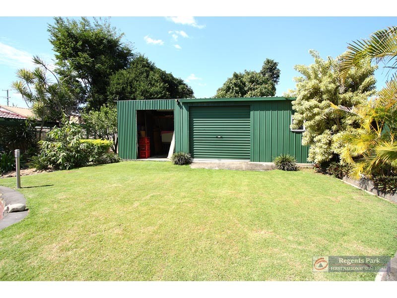 10 Seaton Steet, Hillcrest QLD 4118