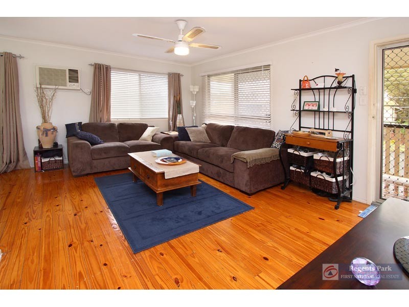 24 Coachwood Street, Crestmead QLD 4132