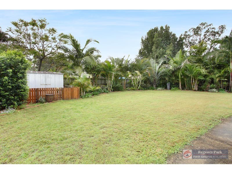 24 Coachwood Street, Crestmead QLD 4132
