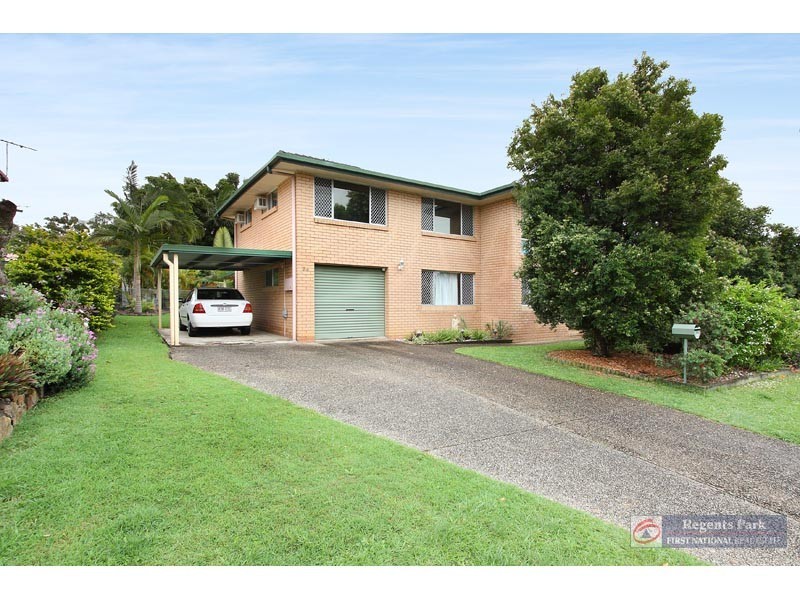 94 Conifer Street, Hillcrest QLD 4118
