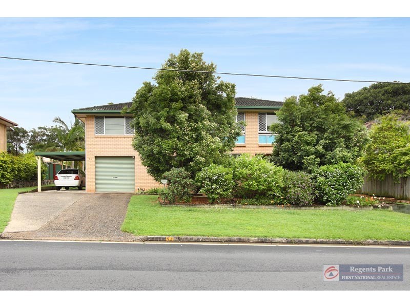 94 Conifer Street, Hillcrest QLD 4118