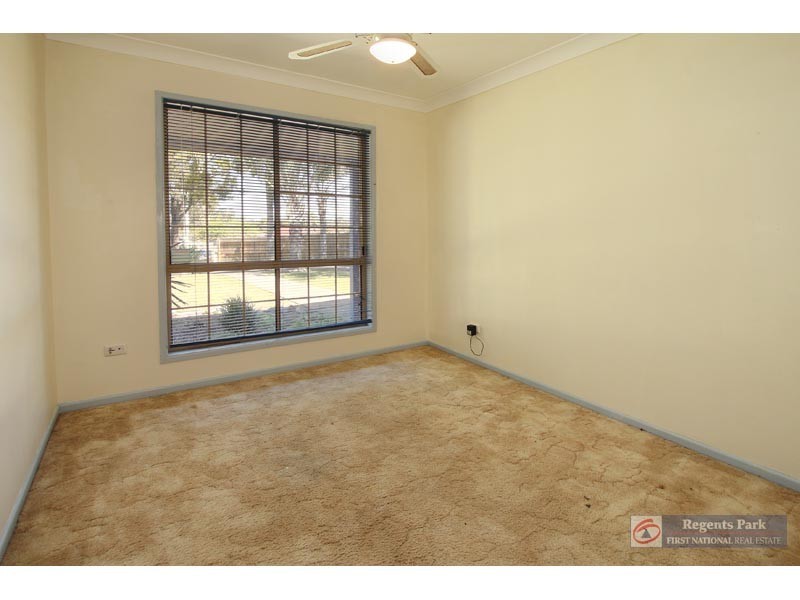 4 CITRON COURT, Crestmead QLD 4132