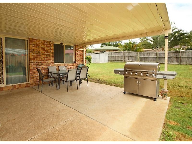 10 Park Close, Hillcrest QLD 4118
