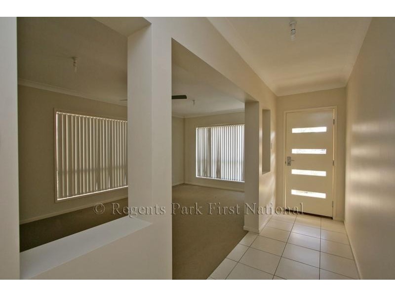 85 Sanctuary Drive, Forest Lake QLD 4078