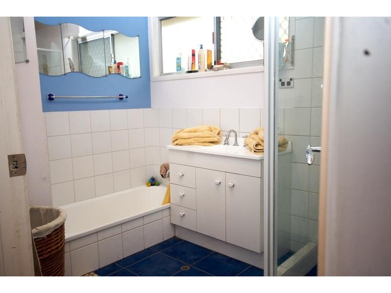 15 Clonmel Street, Regents Park QLD 4118