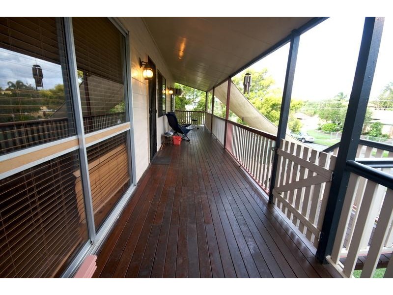 15 Clonmel Street, Regents Park QLD 4118
