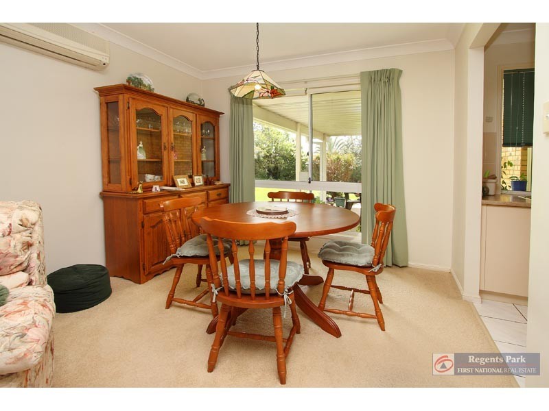 4 Aronia Court, Regents Park QLD 4118